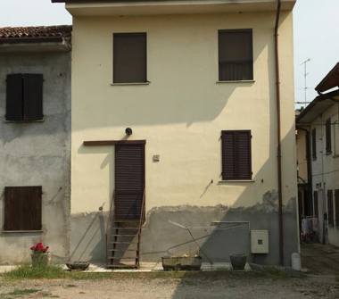 Casa indipendente in vendita a San Colombano al Lambro, Frazione Campagna