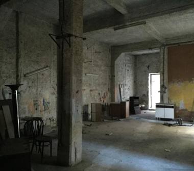 Magazzino in vendita a Palermo, Zona Dante