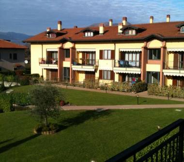 Appartamento in vendita a Garbagnate Monastero, Frazione Brongio