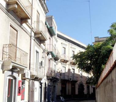 Casa indipendente in vendita a Bronte (Catania)
