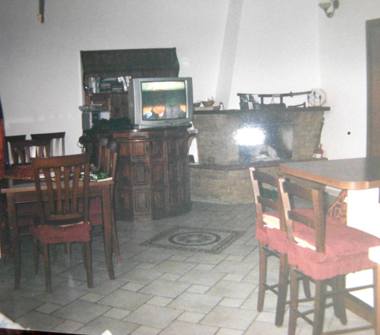 Trilocale in vendita a Saludecio, Frazione Santa Maria Del Monte