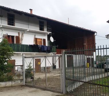 Casa indipendente in vendita a Bosconero (Torino)