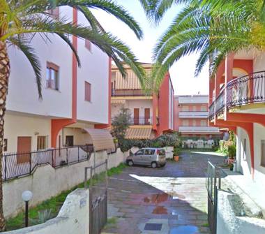 Trilocale in vendita a Furnari, Frazione Tonnarella