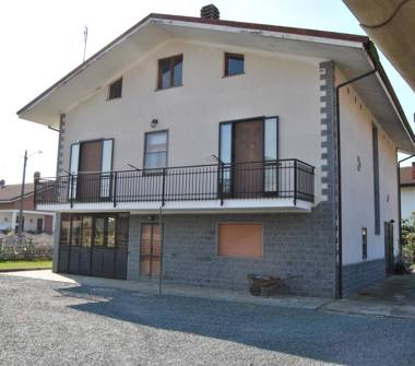 Villa in vendita a Piscina (Torino)