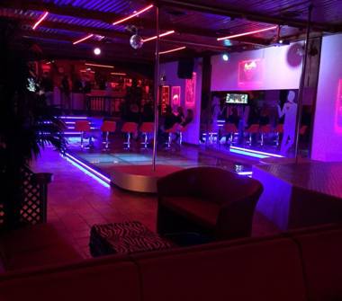 Discoteca in vendita a Beinette (Cuneo)