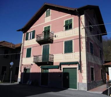 Porzione di casa in vendita a Savignone, Frazione San Bartolomeo