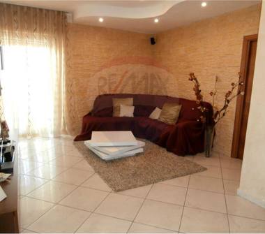 Trilocale in vendita a Gravina di Catania (Catania)