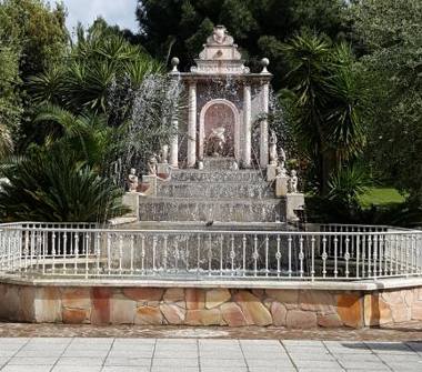 Hotel in vendita a Giugliano in Campania, Frazione Varcaturo