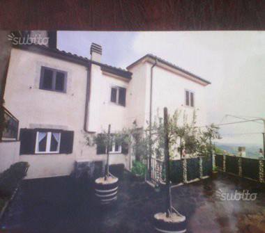 Casa indipendente in vendita a Poggio Bustone (Rieti)